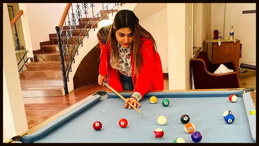 Haryanvi Singer Miss Dora Biography