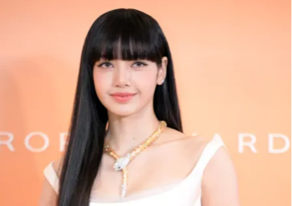 lisa-blackpink